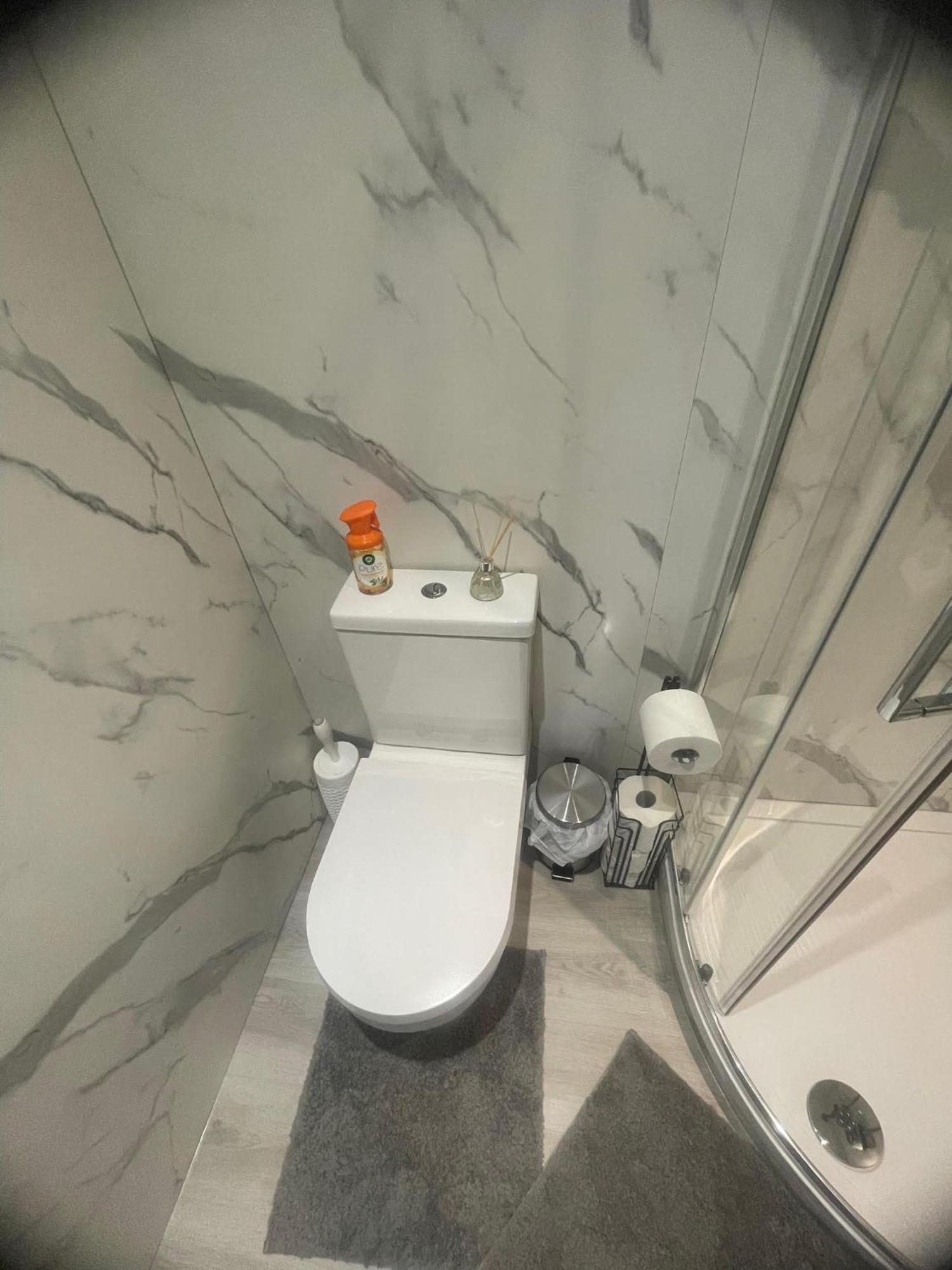 Apartment Renovated - Self Check-in, Free Street Parking Watford (Hertfordshire)